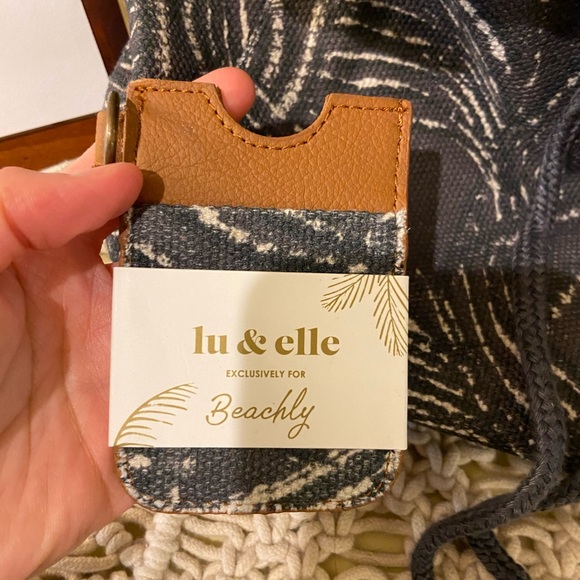 NWT Lu and Elle Beachly Backpack and Wallet Set - Picture 2 of 4